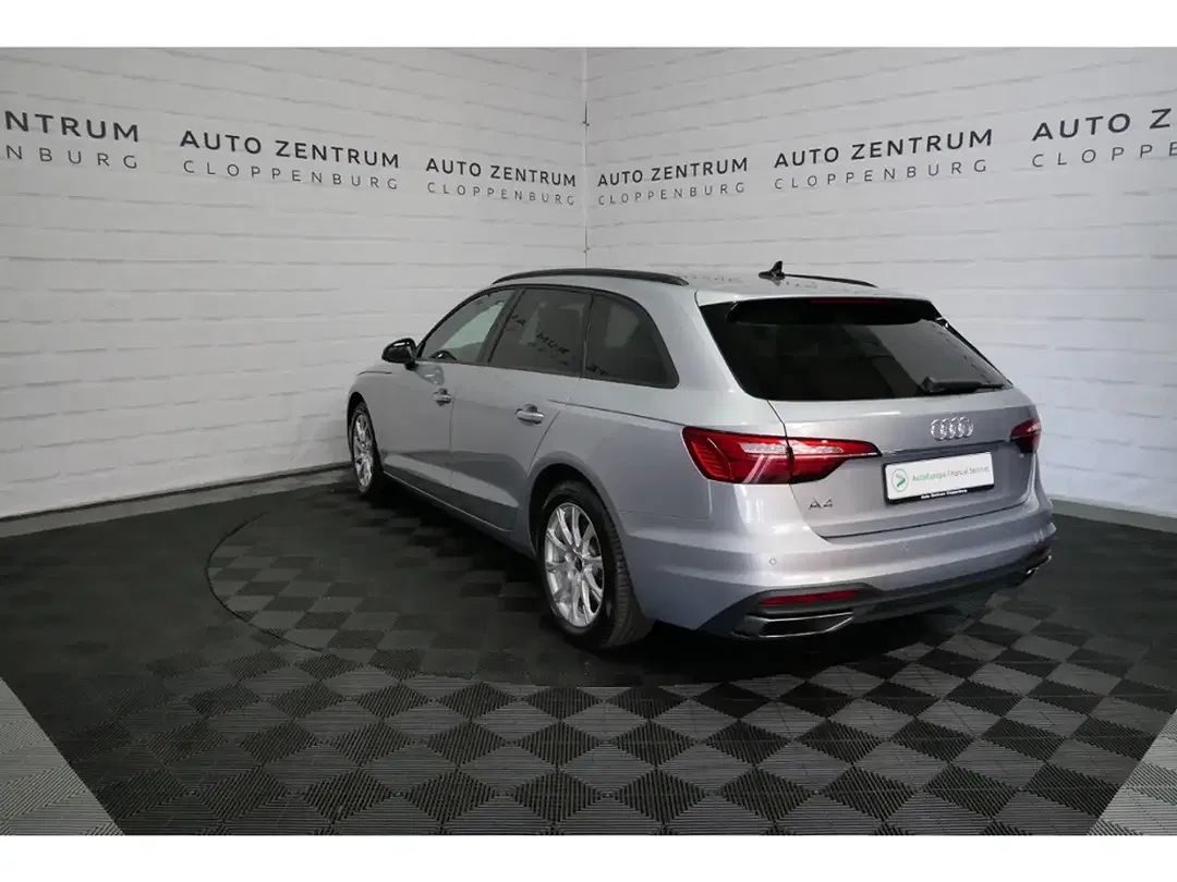 Audi A4 - Thumbnail 3