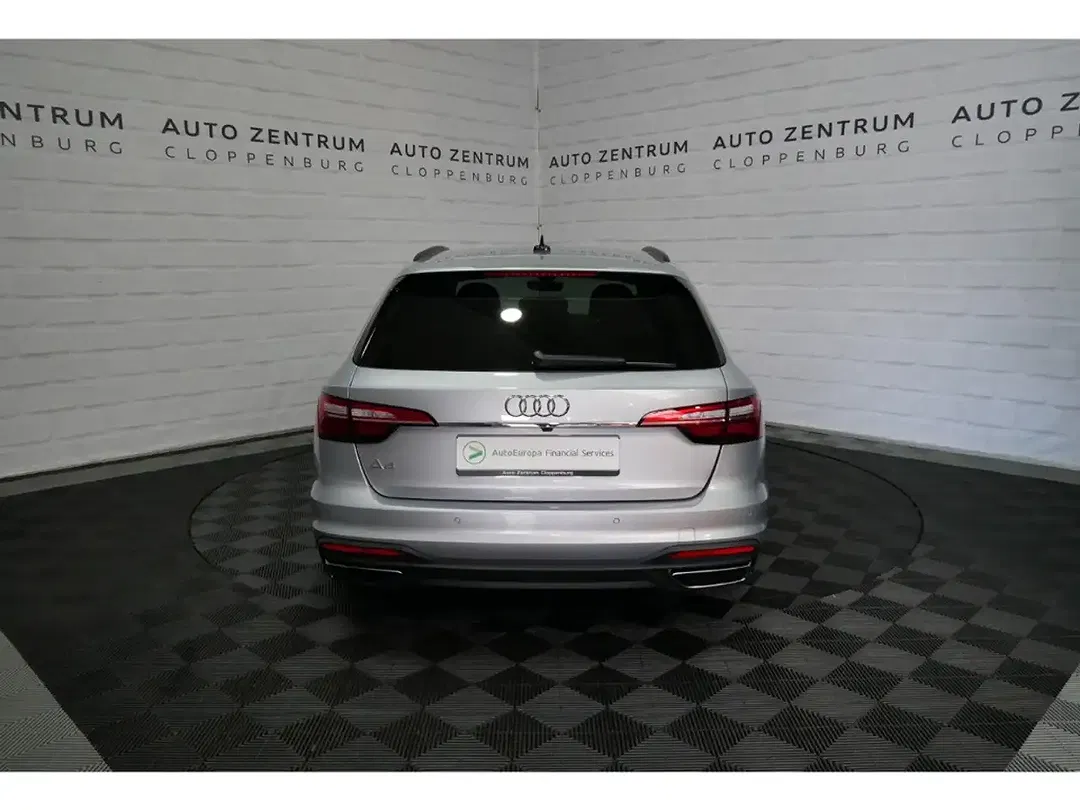 Audi A4 - Thumbnail 4