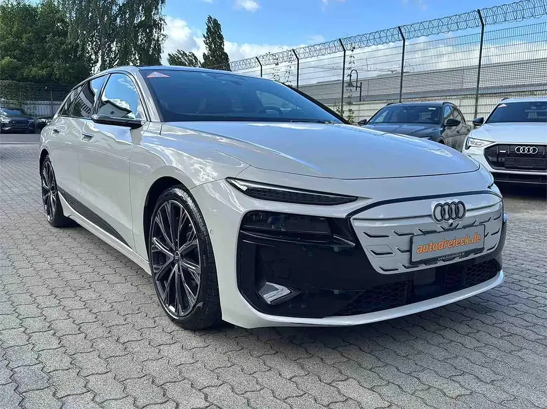 Audi S6 e-tron Avant Edition One - foto 2