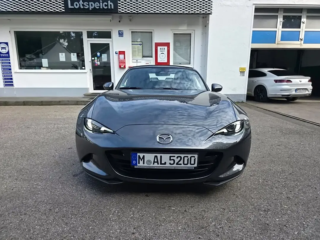 Mazda MX-5 - Thumbnail 3