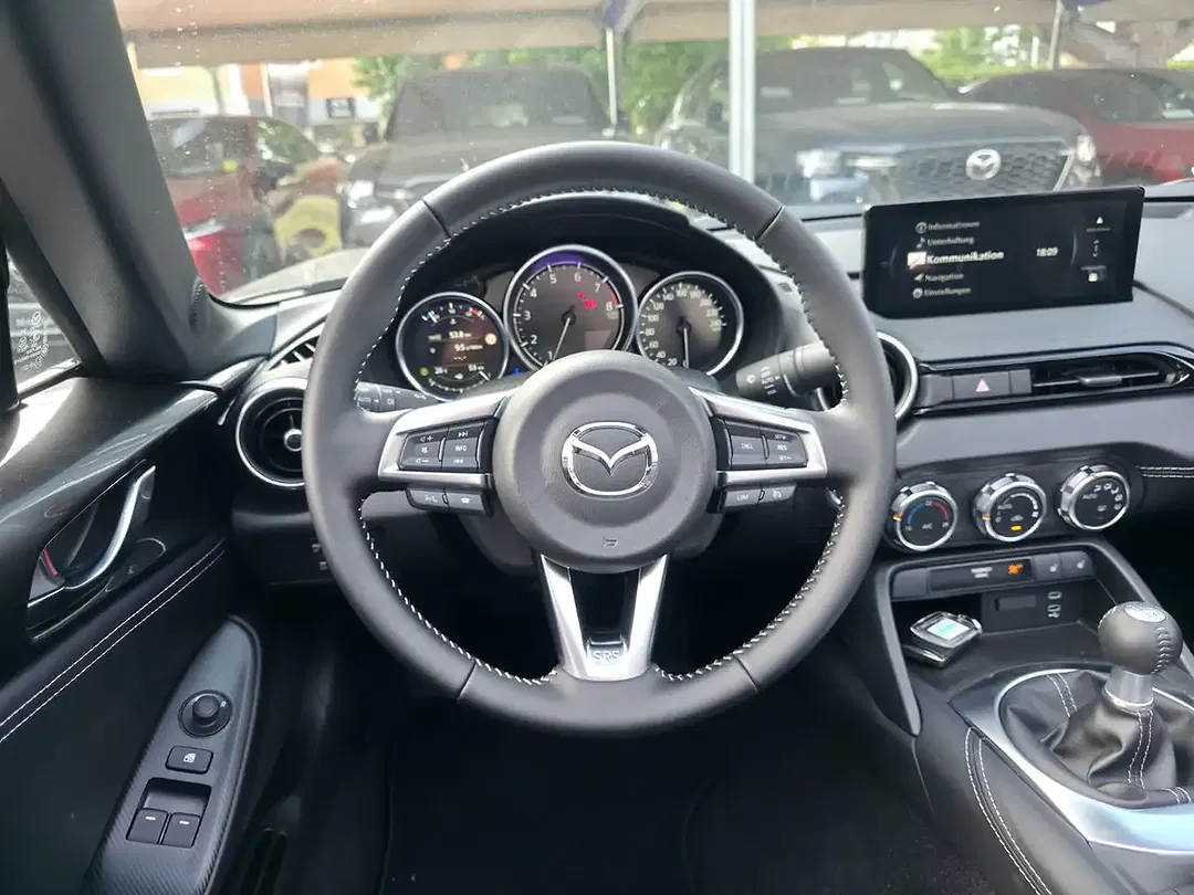 Mazda MX-5 - Thumbnail 8