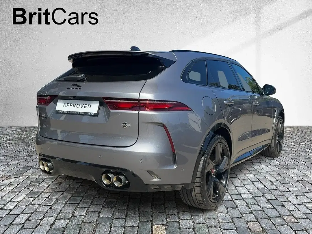 Jaguar F-Pace - Thumbnail 4