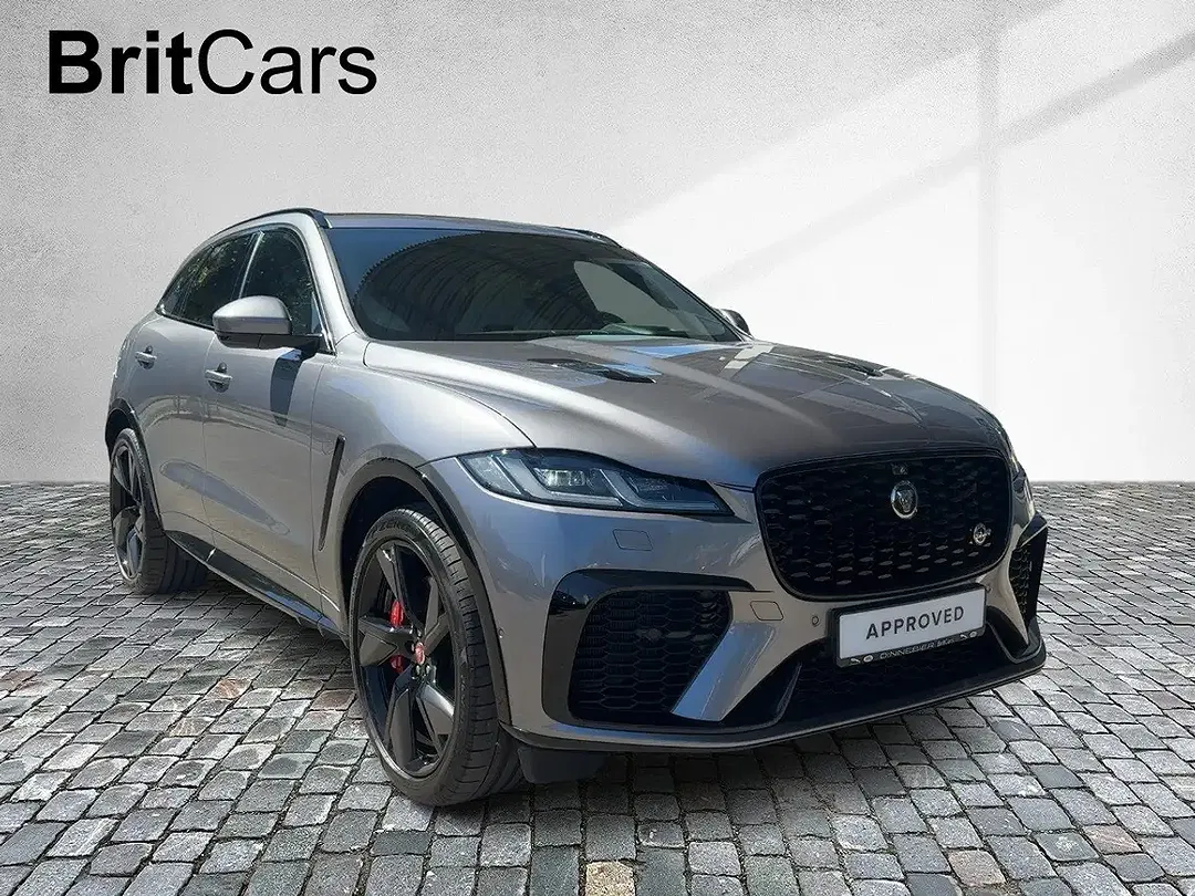Jaguar F-Pace - Thumbnail 6