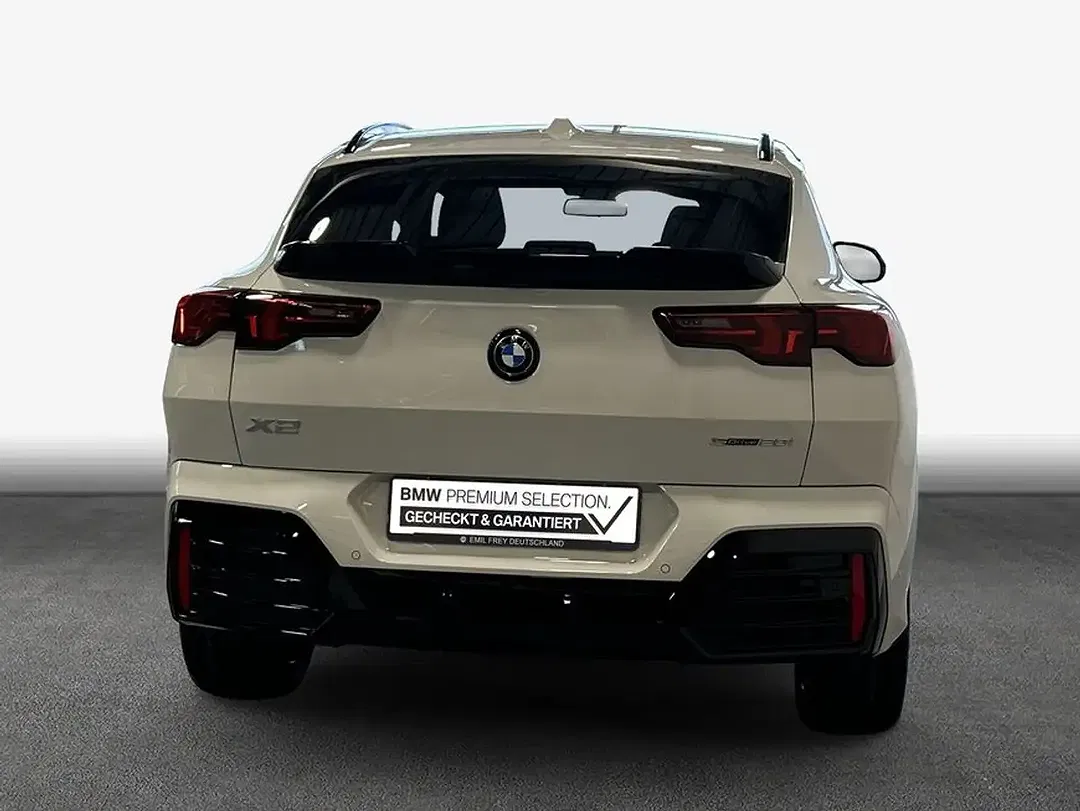 BMW X2 - Thumbnail 5