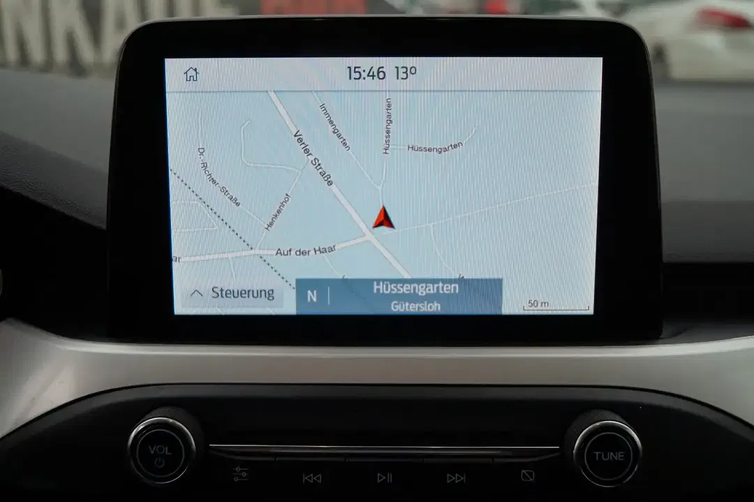 Ford Focus - Thumbnail 14