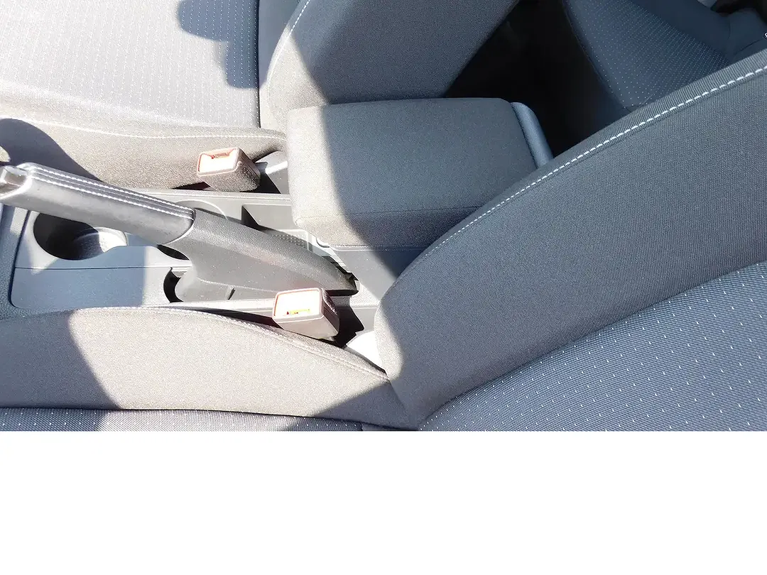 SEAT Arona - Thumbnail 12