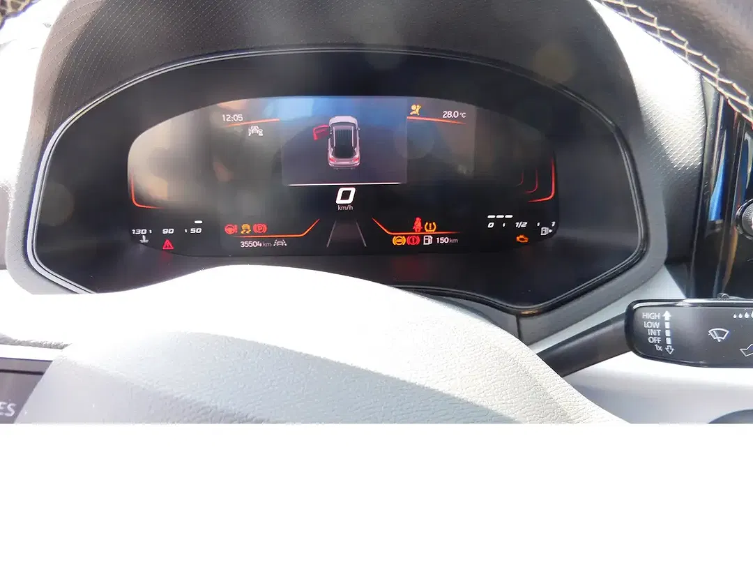 SEAT Arona - Thumbnail 5