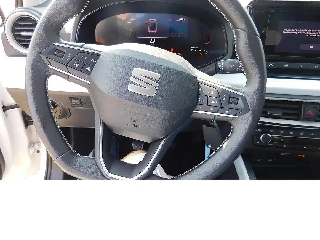 SEAT Arona - Thumbnail 8