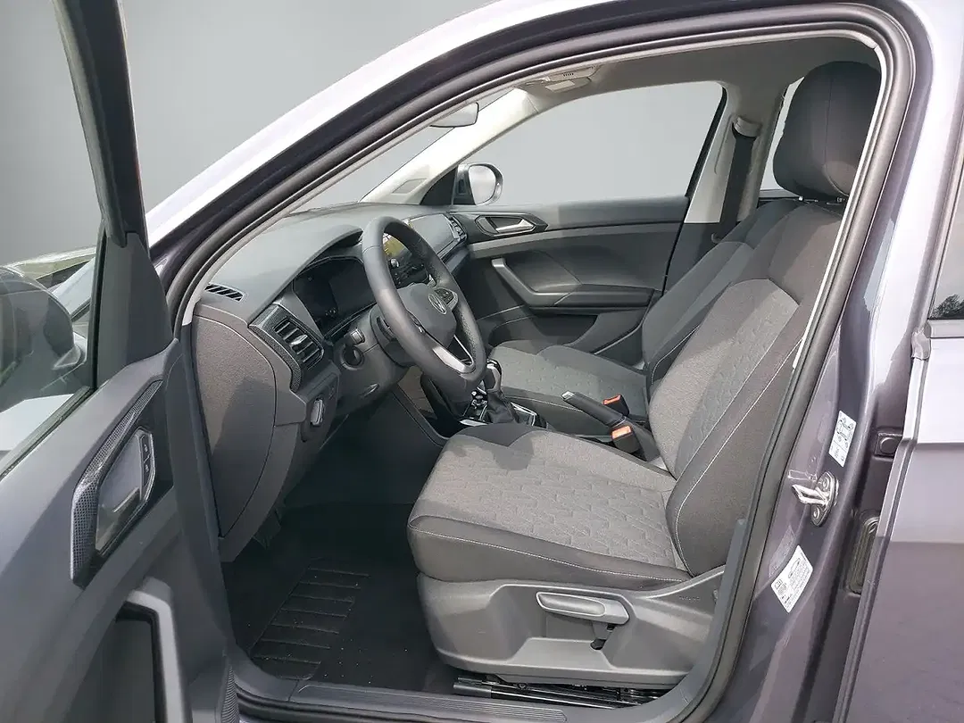 Volkswagen T-Cross - Thumbnail 6