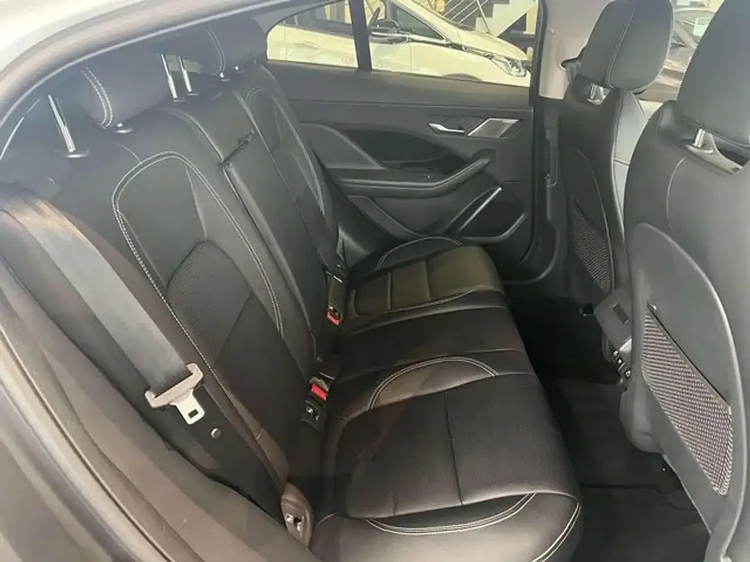 Jaguar I-Pace Black - foto 13