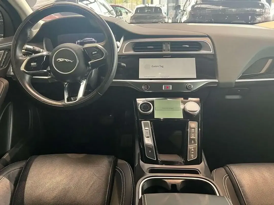 Jaguar I-Pace - Thumbnail 9