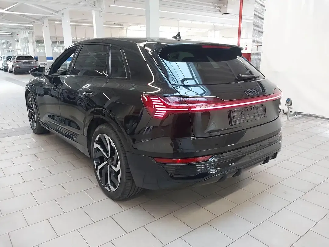 Audi Q8 e-tron - Thumbnail 9