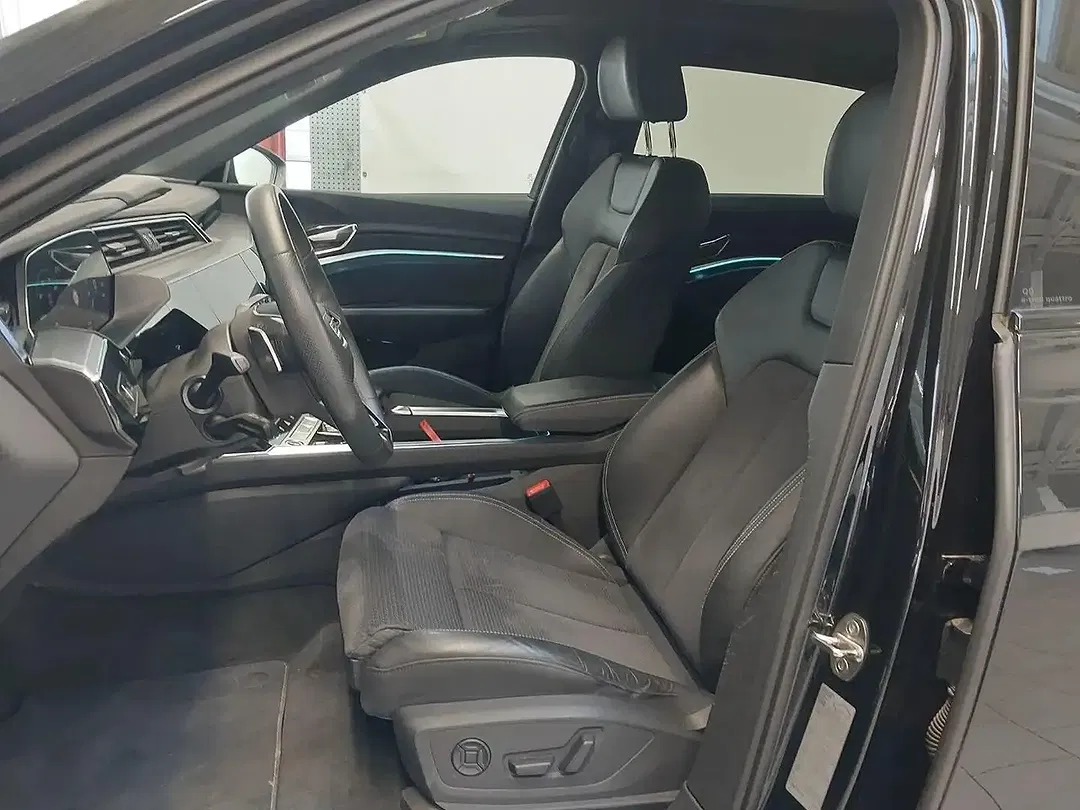 Audi Q8 e-tron - Thumbnail 11