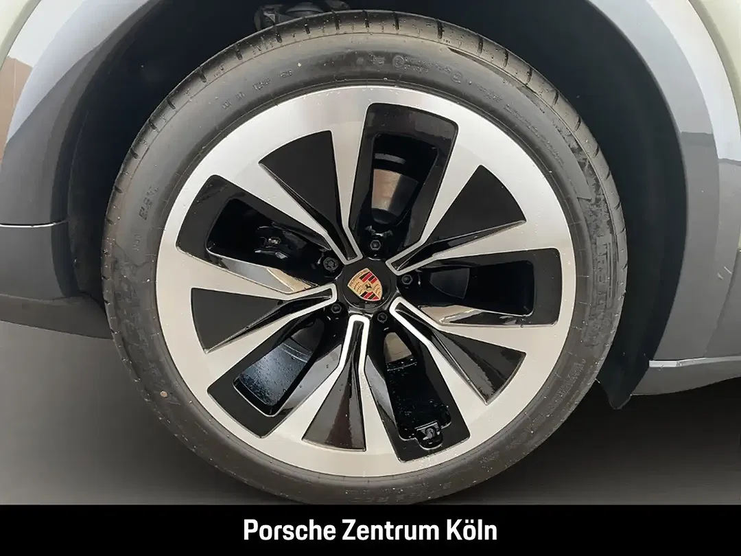 Porsche Cayenne - Thumbnail 10