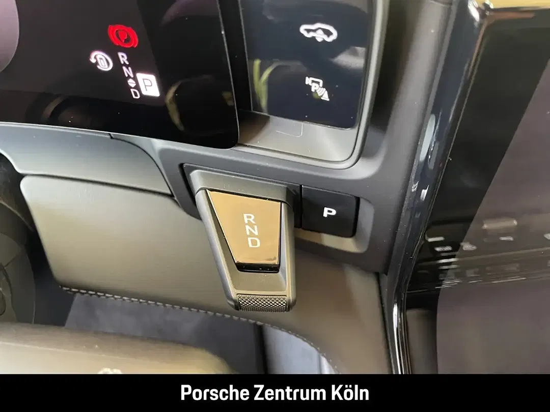 Porsche Cayenne - Thumbnail 17