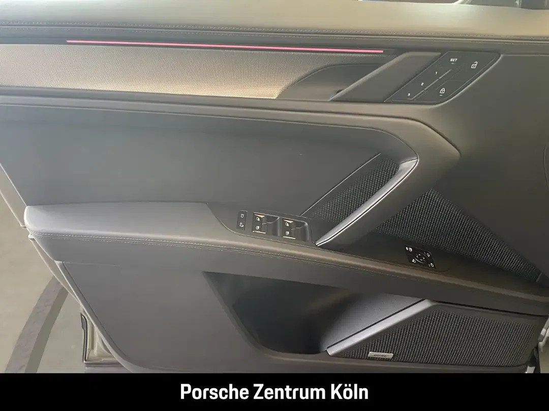Porsche Cayenne - Thumbnail 19