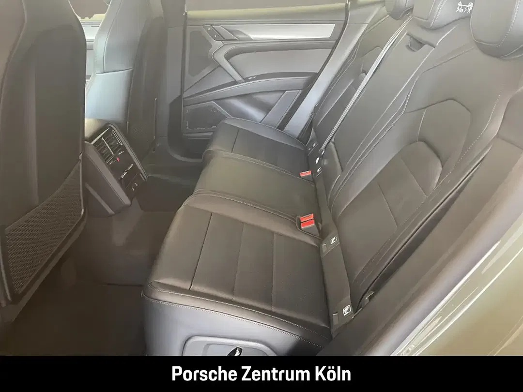 Porsche Cayenne - Thumbnail 23