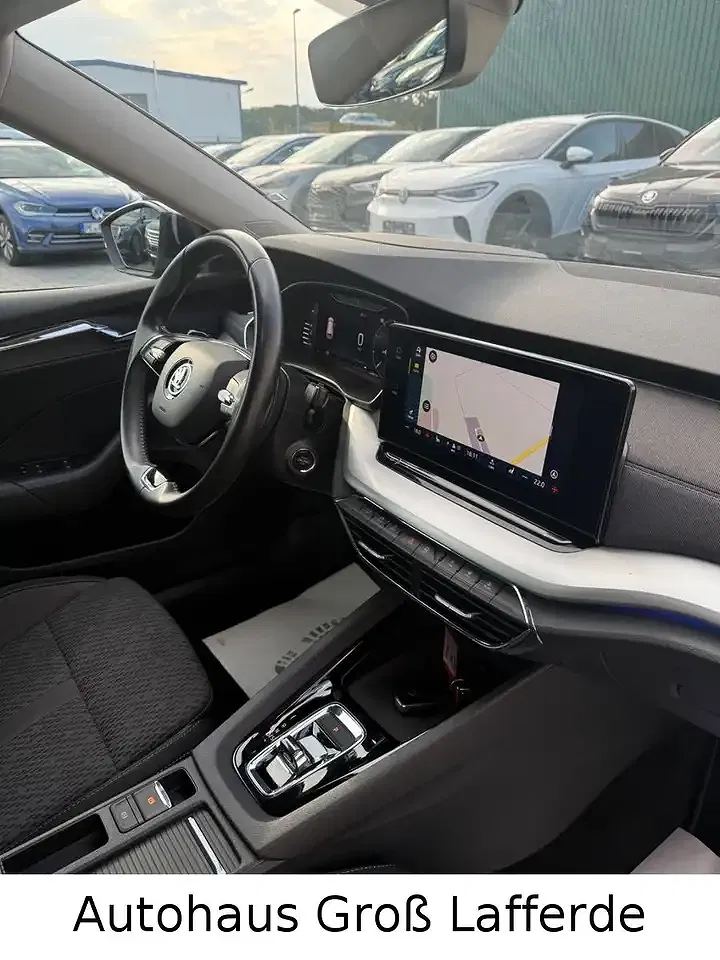 Skoda Octavia - Thumbnail 12