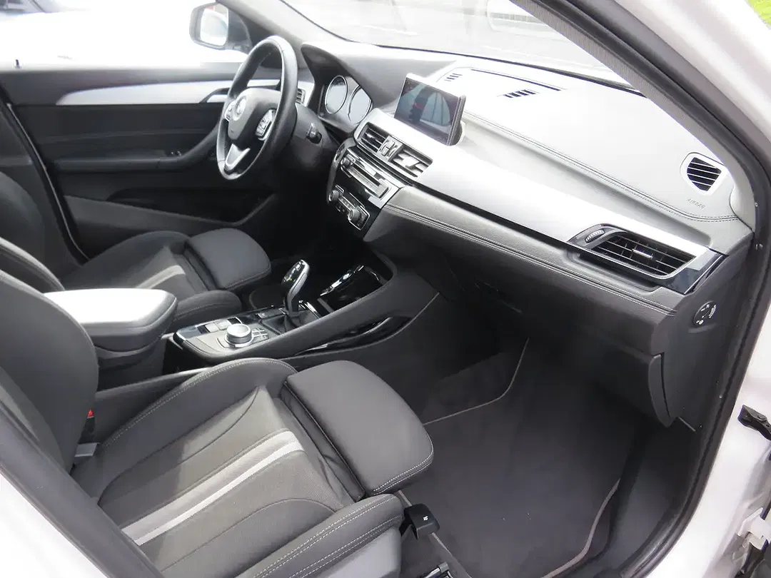 BMW X2 - Thumbnail 10