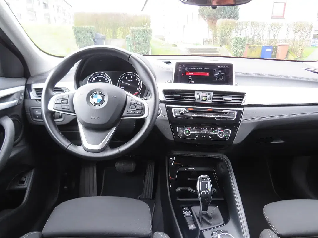 BMW X2 - Thumbnail 13