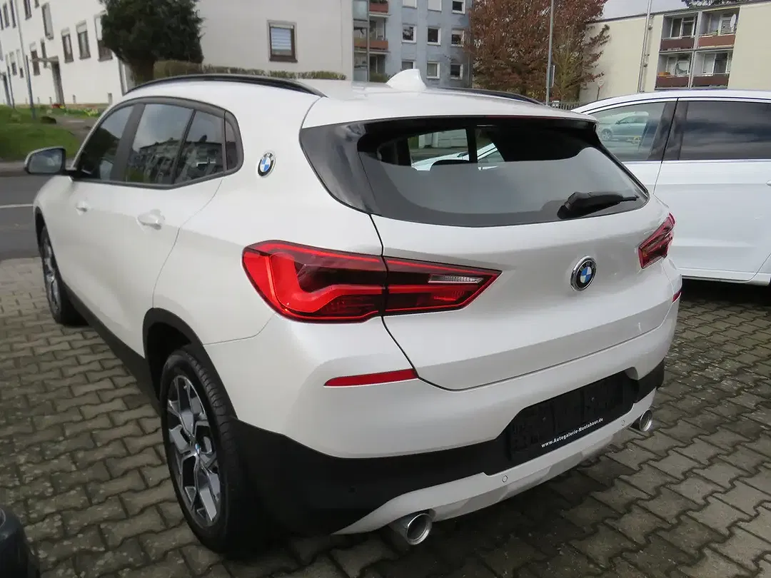 BMW X2 - Thumbnail 4