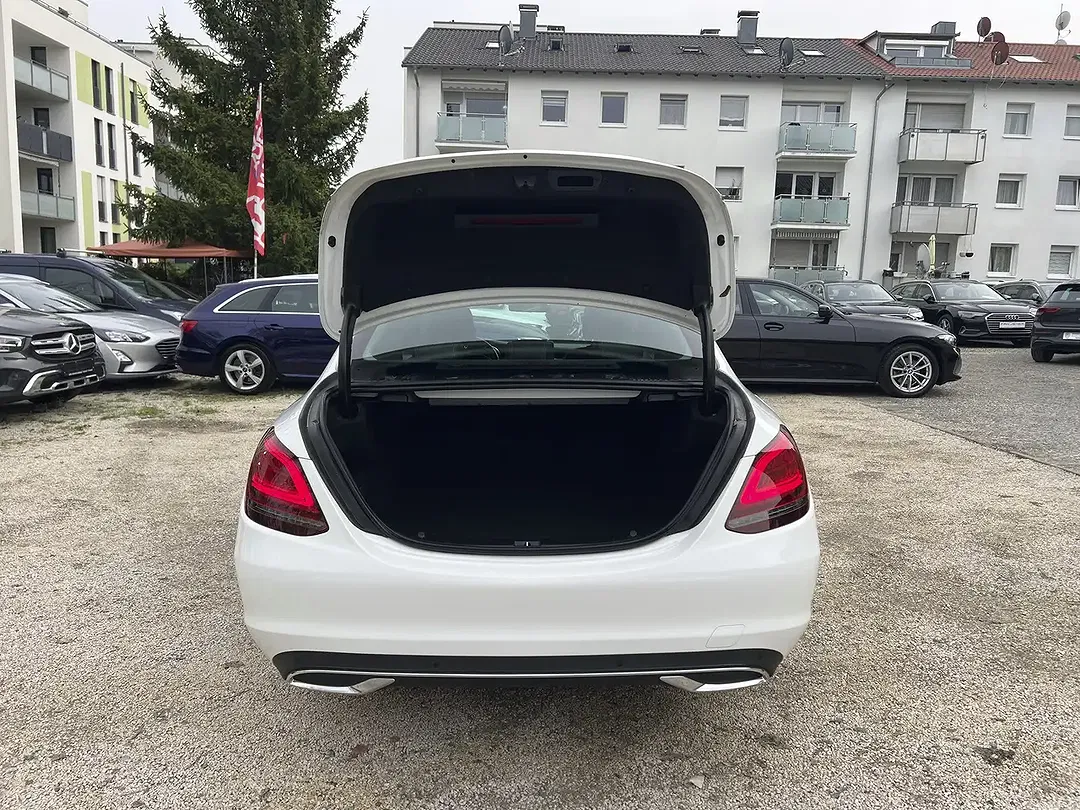 Mercedes-Benz C 200 - Thumbnail 10