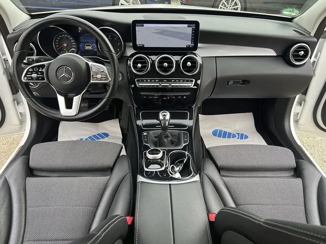Mercedes-Benz C 200 - Thumbnail 13