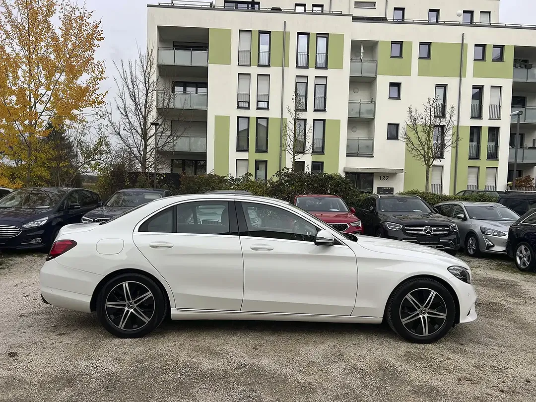 Mercedes-Benz C 200 - Thumbnail 6