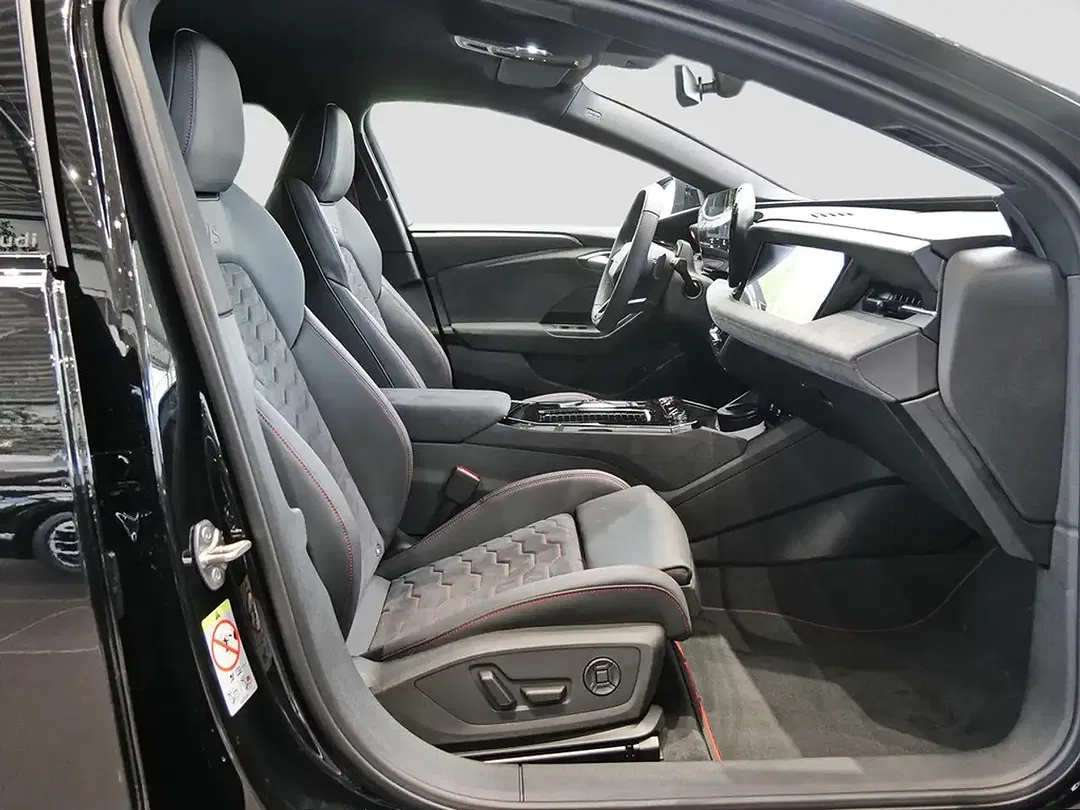 Audi A6 - Thumbnail 7