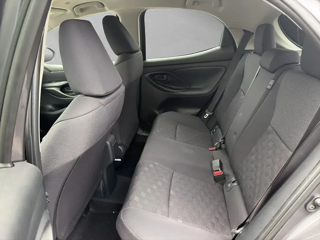 Toyota Yaris - Thumbnail 15