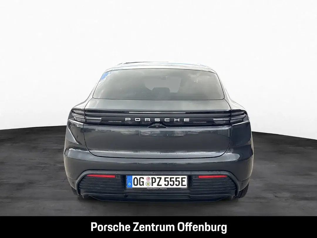 Porsche Macan - Thumbnail 6