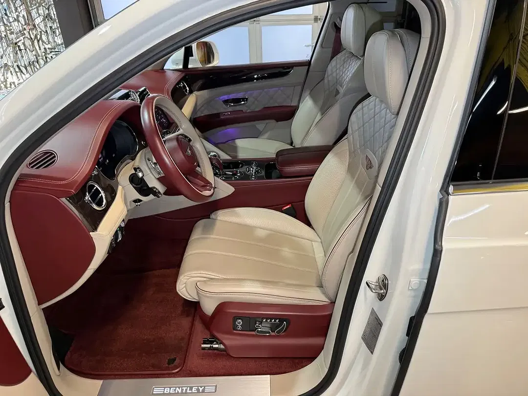 Bentley Bentayga - Thumbnail 11