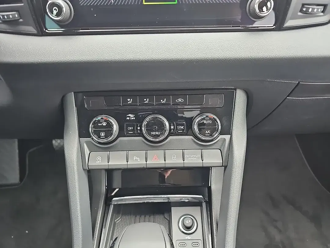 Skoda Karoq - Thumbnail 12