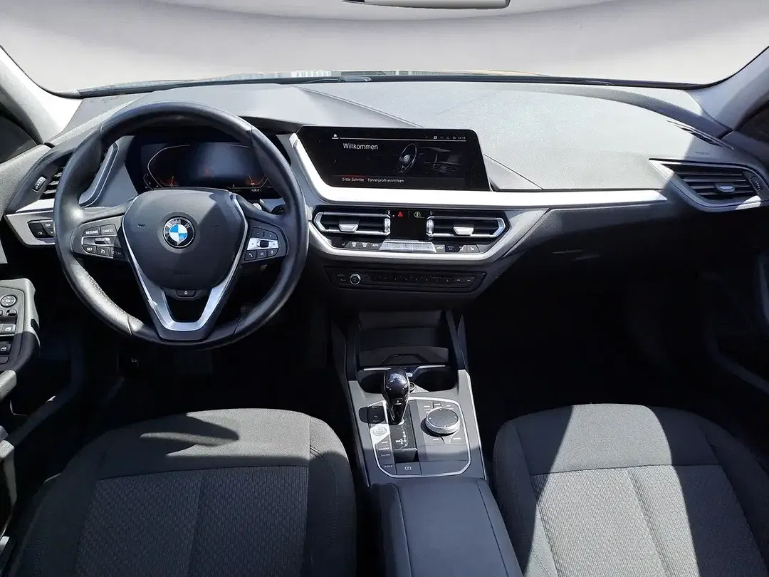 BMW 118 - Thumbnail 11