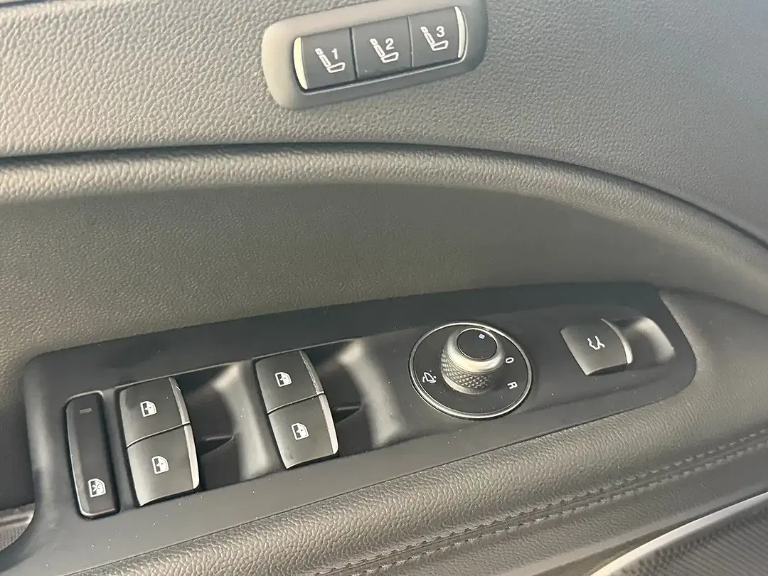 Alfa Romeo Stelvio - Thumbnail 12
