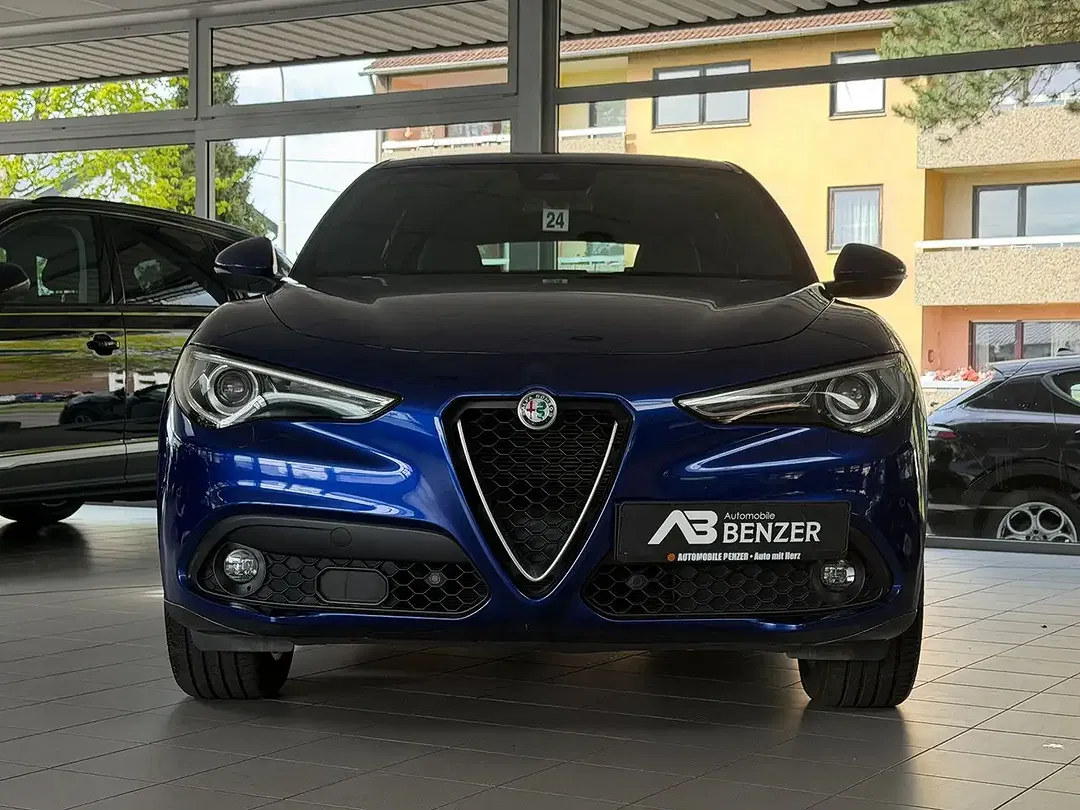 Alfa Romeo Stelvio Q4 Ti - foto 2