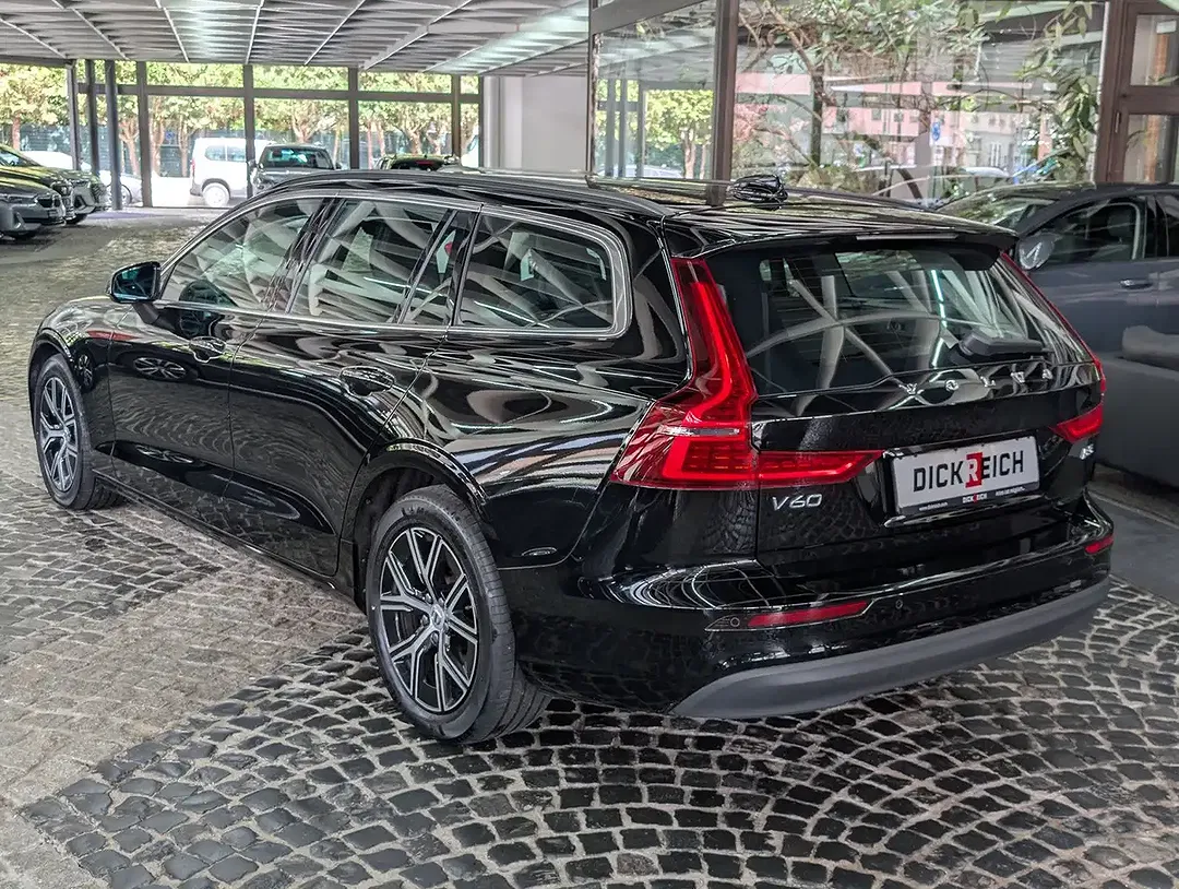 Volvo V60 - Thumbnail 5