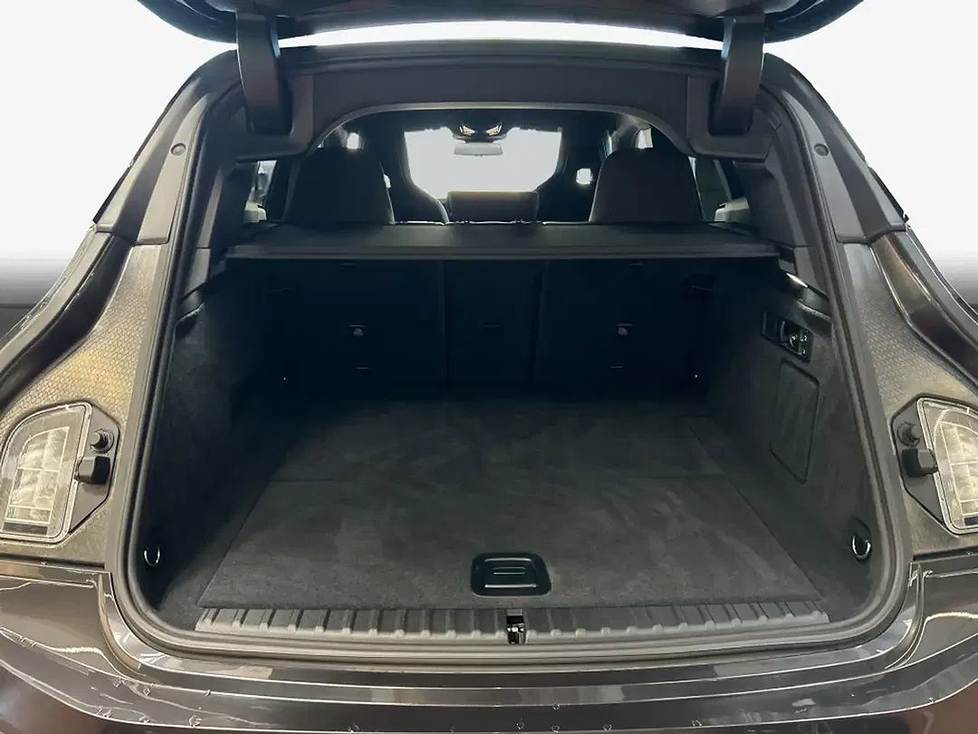 BMW iX - Thumbnail 8