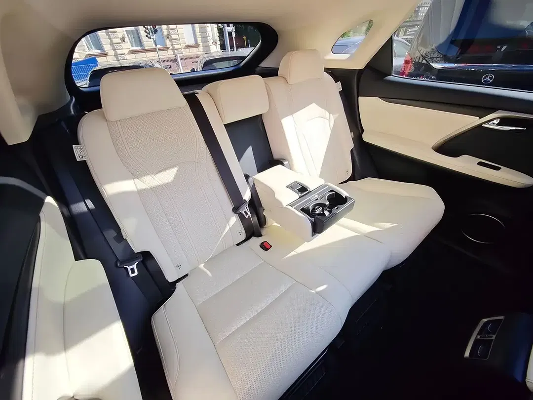 Lexus RX 450h - Thumbnail 13