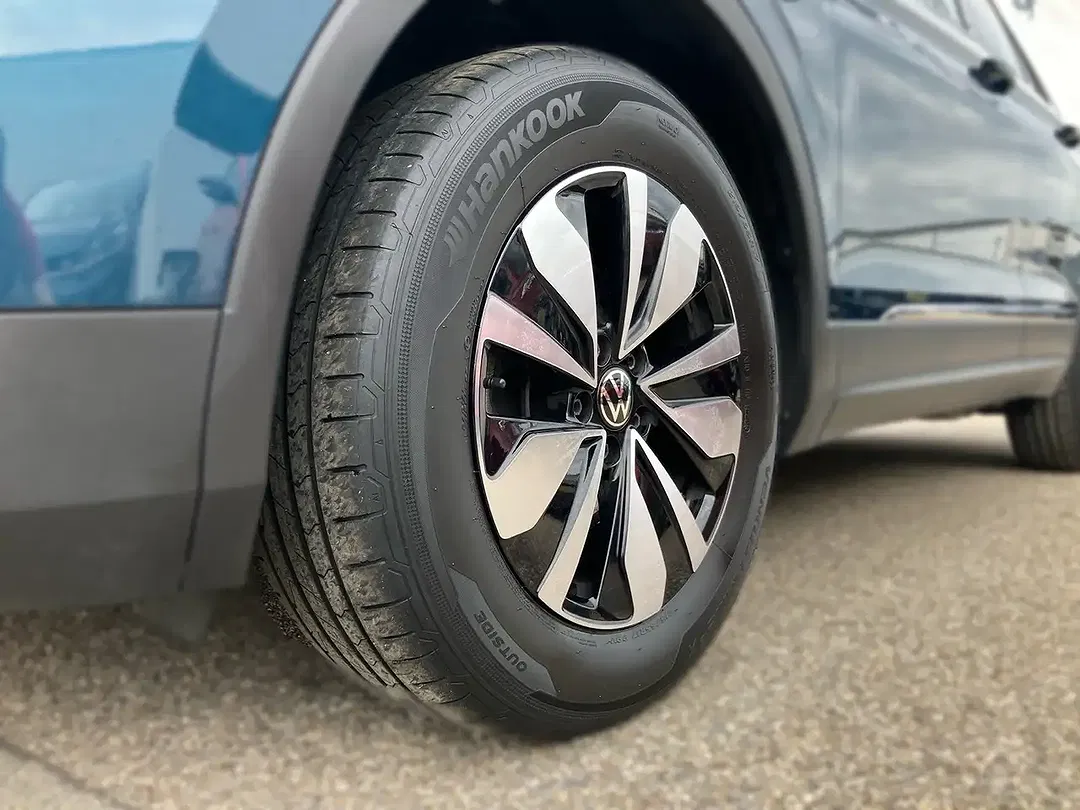 Volkswagen Tiguan - Thumbnail 6