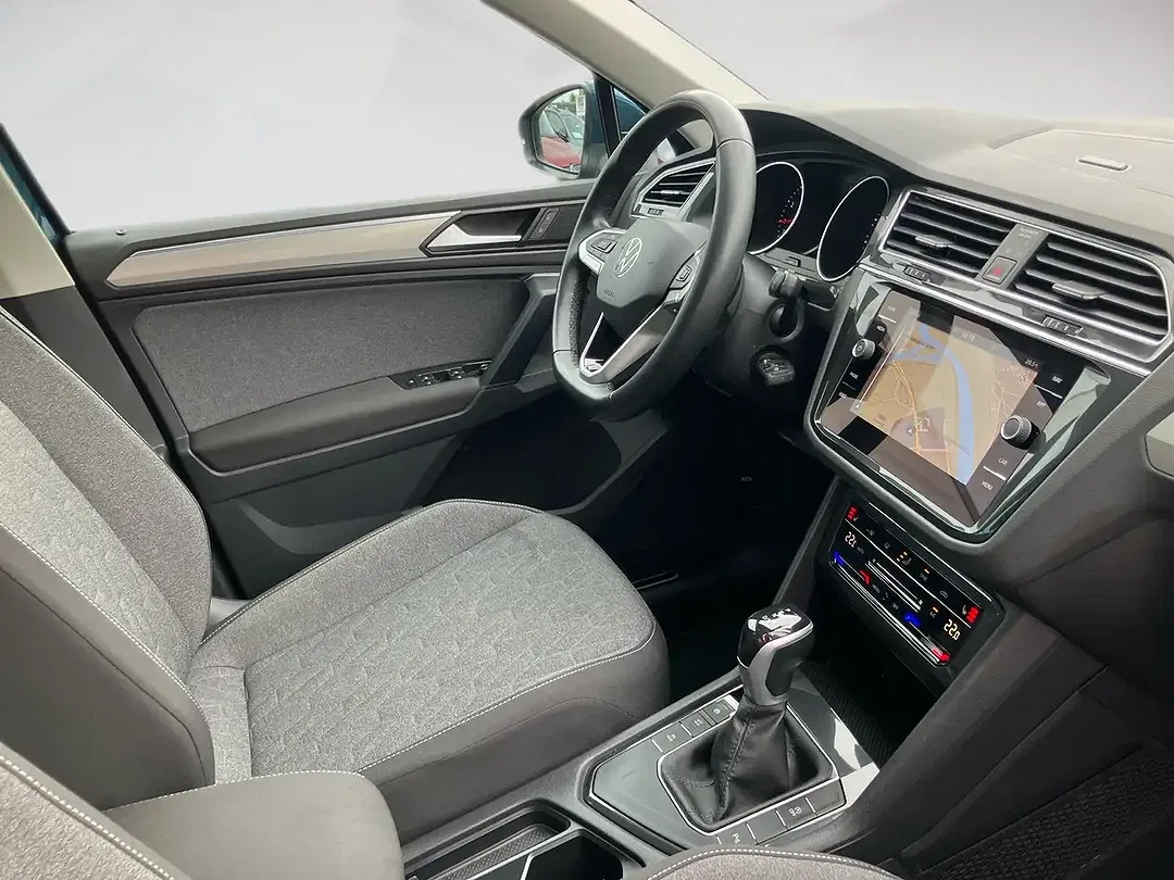 Volkswagen Tiguan - Thumbnail 8