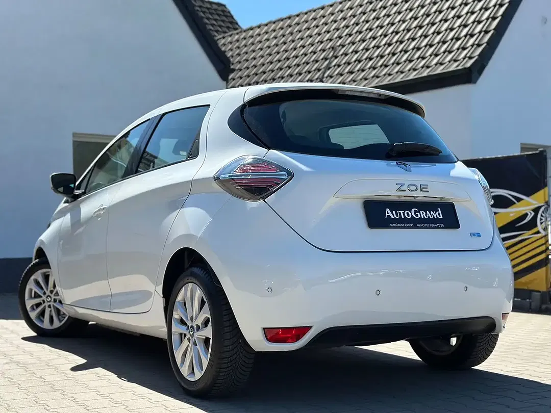 Renault ZOE - Thumbnail 3