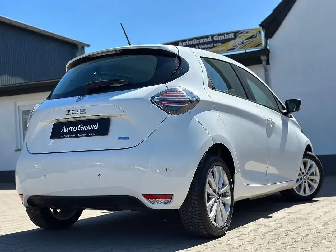 Renault ZOE - Thumbnail 4