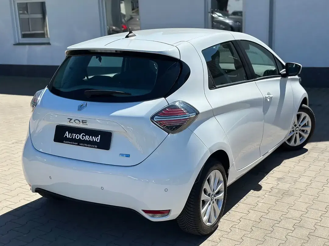 Renault ZOE - Thumbnail 9