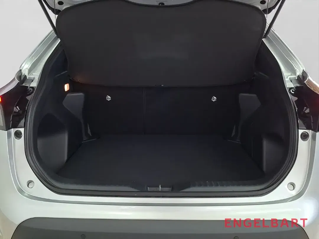 Toyota Yaris Cross - Thumbnail 12