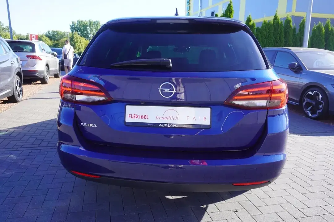 Opel Astra 1.2 Ultimate - foto 2