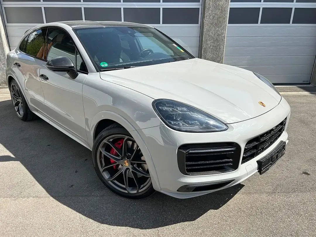 Porsche Cayenne - Thumbnail 5