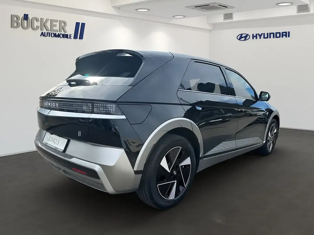 Hyundai IONIQ 5 - Thumbnail 5