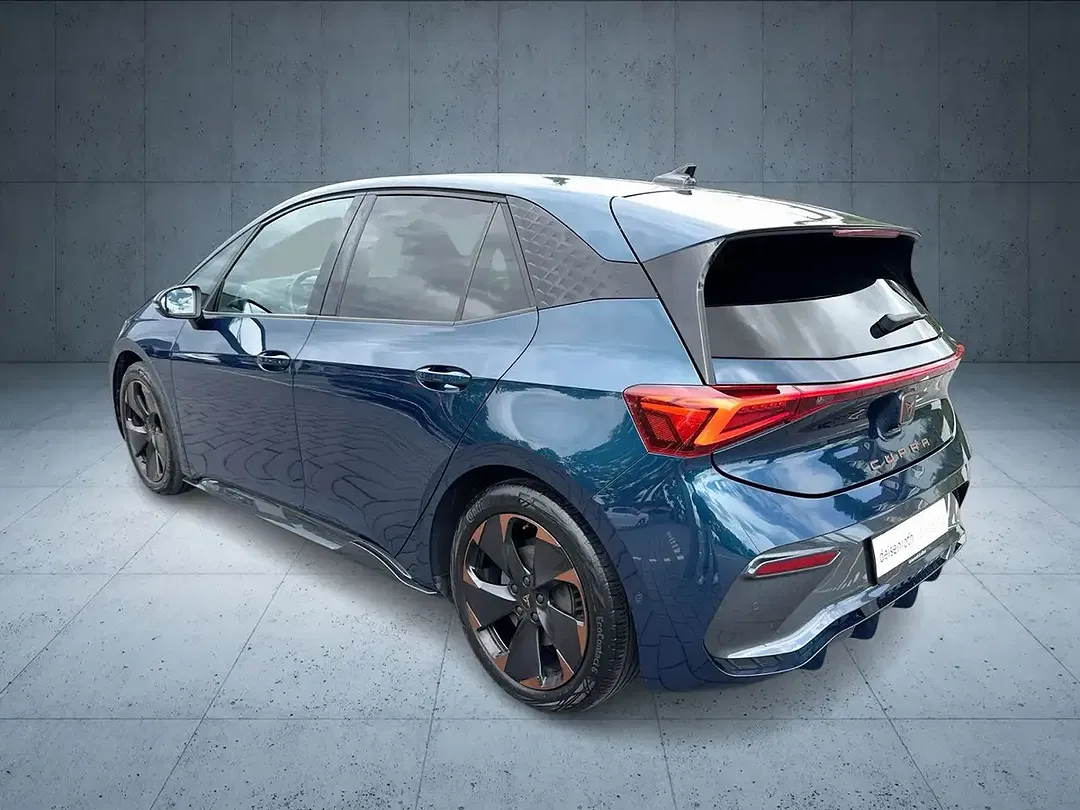 CUPRA Born - Thumbnail 3
