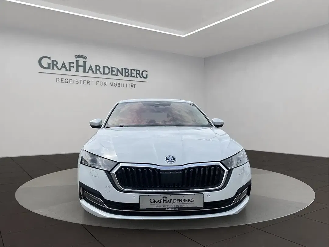 Skoda Octavia - Thumbnail 3